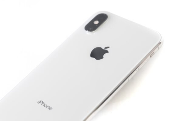 Apple iPhone Retina 6s Plus 64GB  – Silver - Image 3
